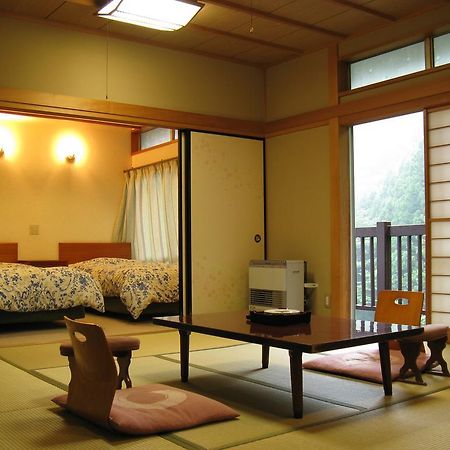 赤城温泉 花の宿 湯之沢館 前橋市 エクステリア 写真