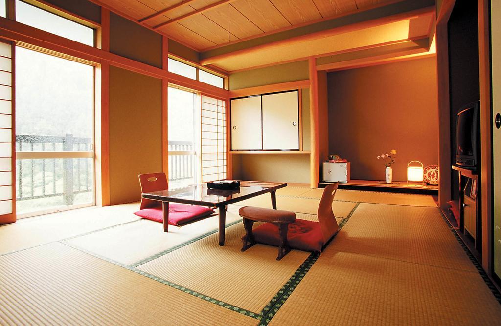 赤城温泉 花の宿 湯之沢館 前橋市 エクステリア 写真