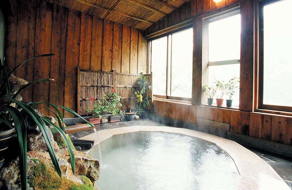 赤城温泉 花の宿 湯之沢館 前橋市 エクステリア 写真