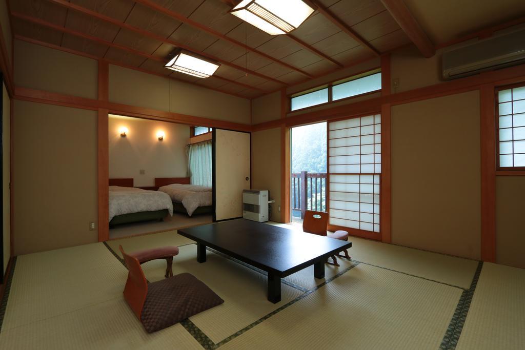 赤城温泉 花の宿 湯之沢館 前橋市 エクステリア 写真